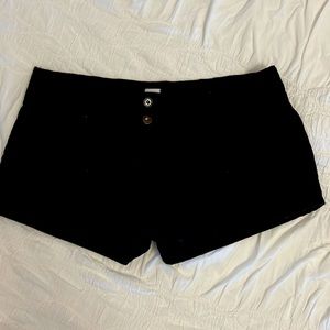 Roxy cordoroy black shorts